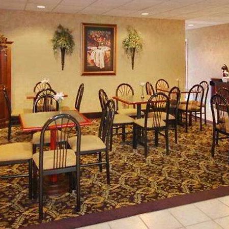 Comfort Suites Airport Columbus Restoran foto